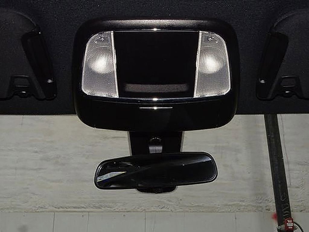 Used 2023 Dodge Charger SXT image 28