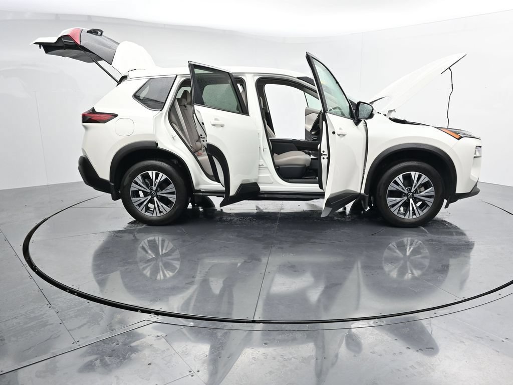Used 2023 Nissan Rogue SV AWD/4WD image 37