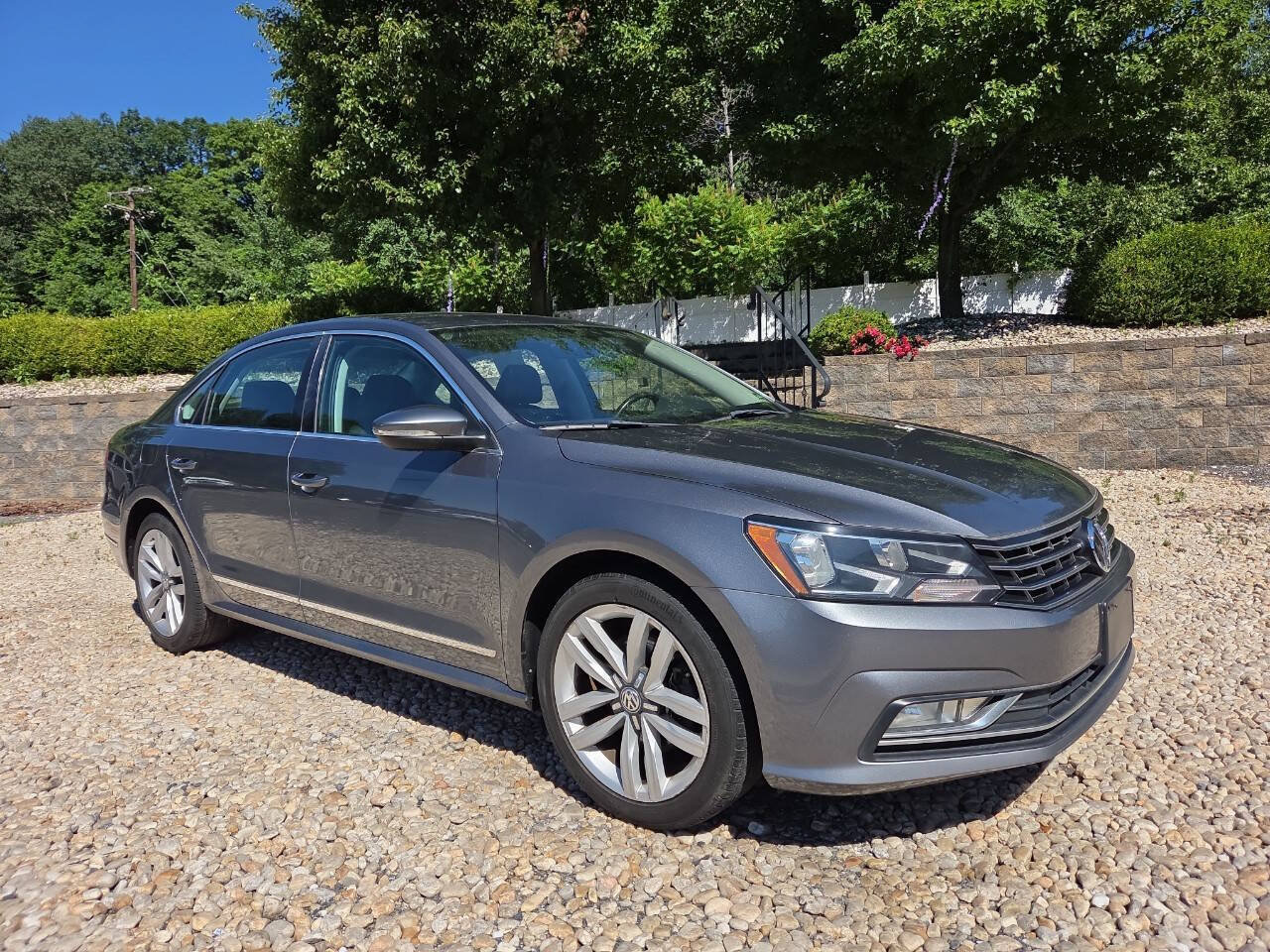Used 2016 Volkswagen Passat 1.8T