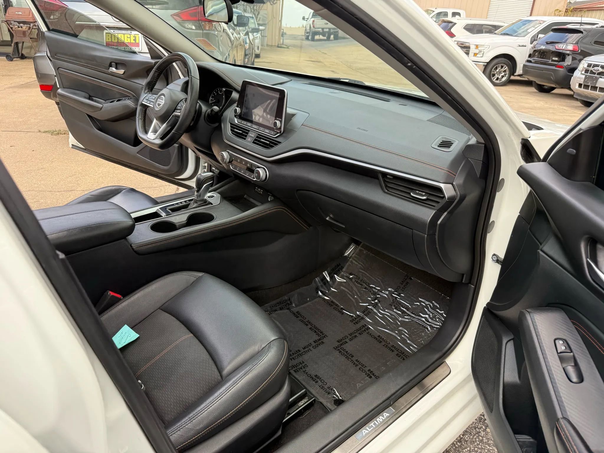 Used 2020 Nissan Altima 2.5 SR w/ Premium Package image 19