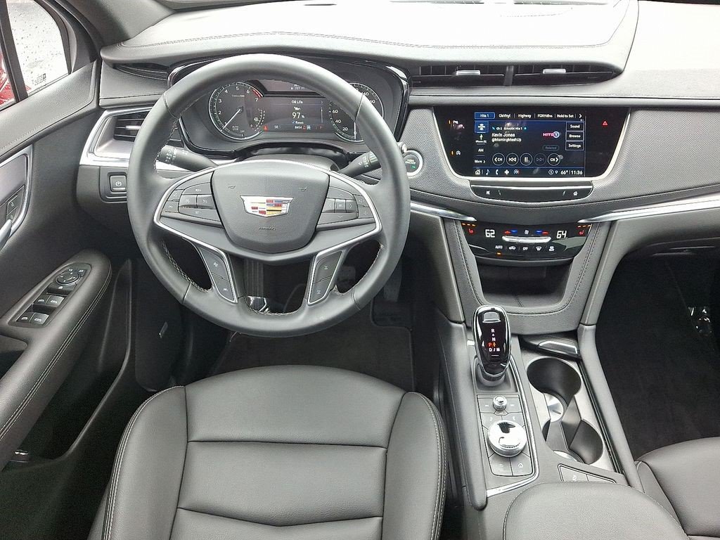 Certified 2024 Cadillac XT5 Luxury AWD/4WD image 11