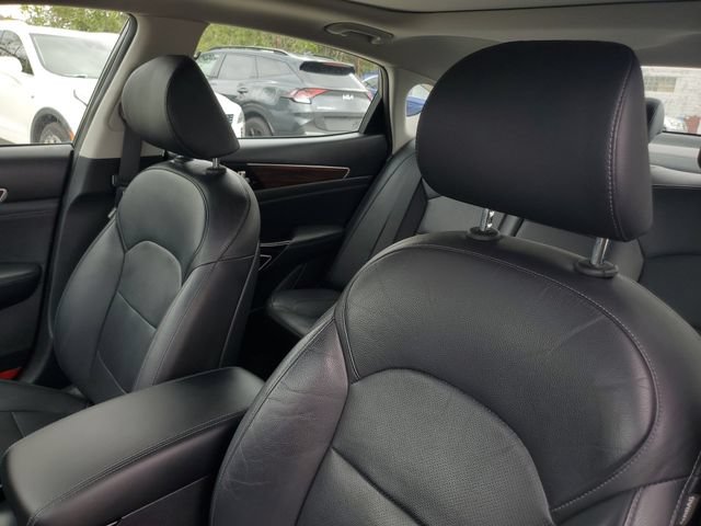 Used 2017 Kia Cadenza Technology FWD image 18