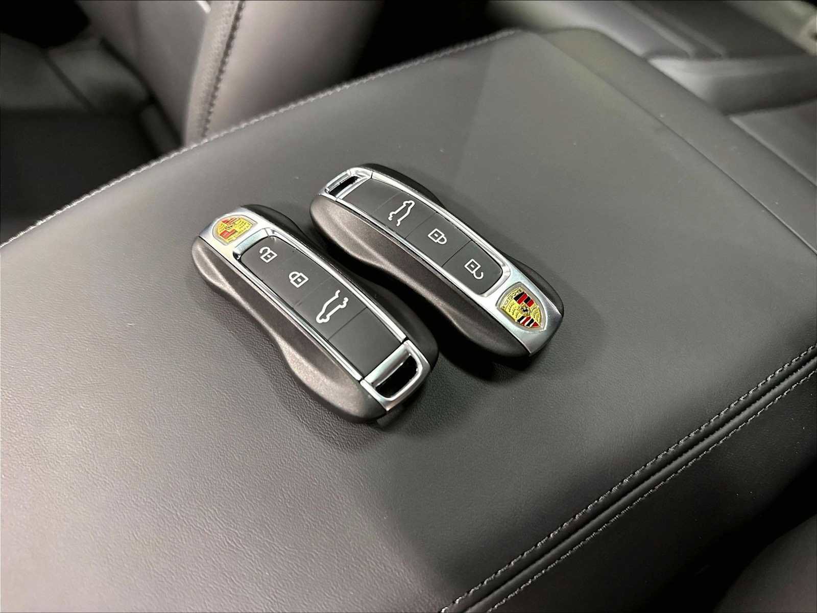 New 2026 Porsche Cayenne S AWD/4WD image 37