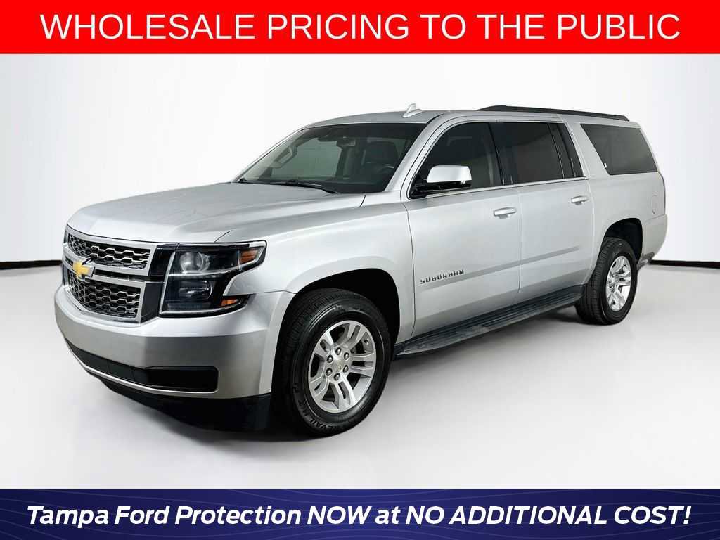 Used 2018 Chevrolet Suburban LT RWD image 1