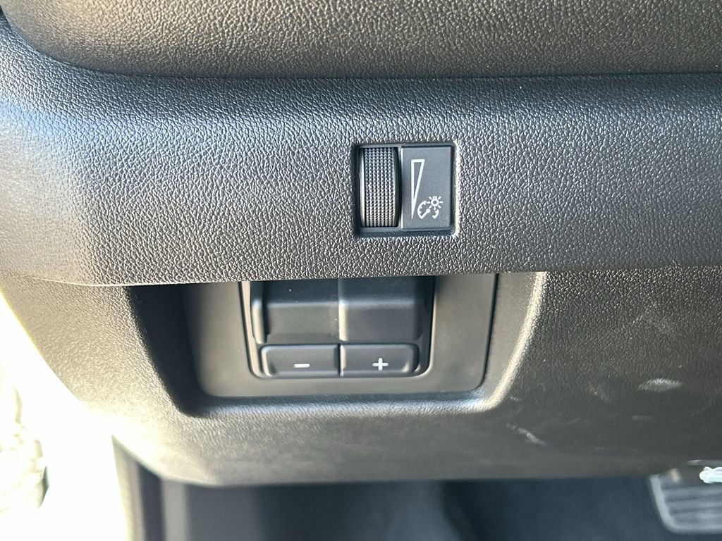 Used 2024 Chevrolet Colorado W/T w/ WT Convenience Package II image 18