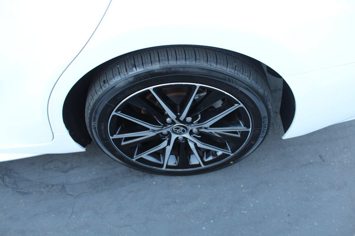 Used 2022 Toyota Camry SE w/ Convenience Package FWD image 13