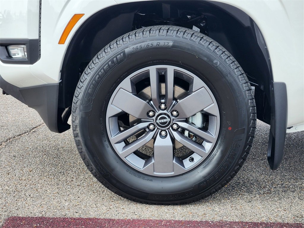 New 2025 Nissan Frontier SV w/ SV Convenience Package image 7