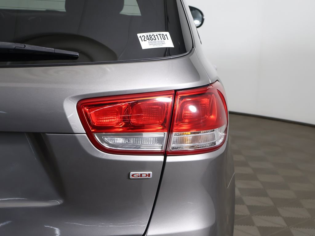 Used 2016 Kia Sorento L FWD image 11