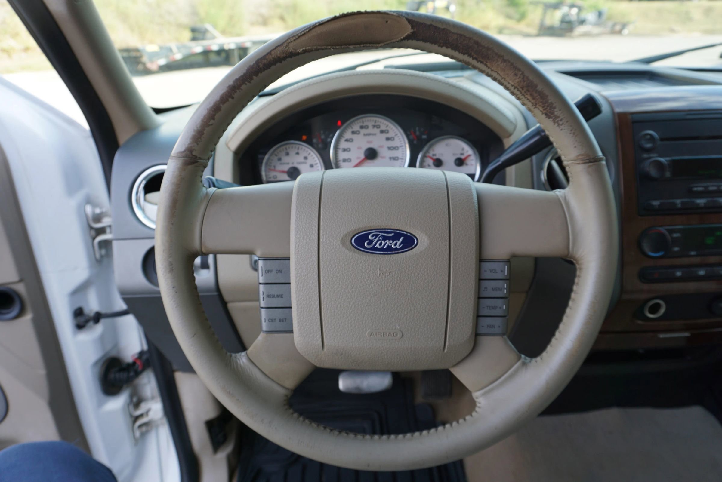 Used 2004 Ford F150 Lariat image 23