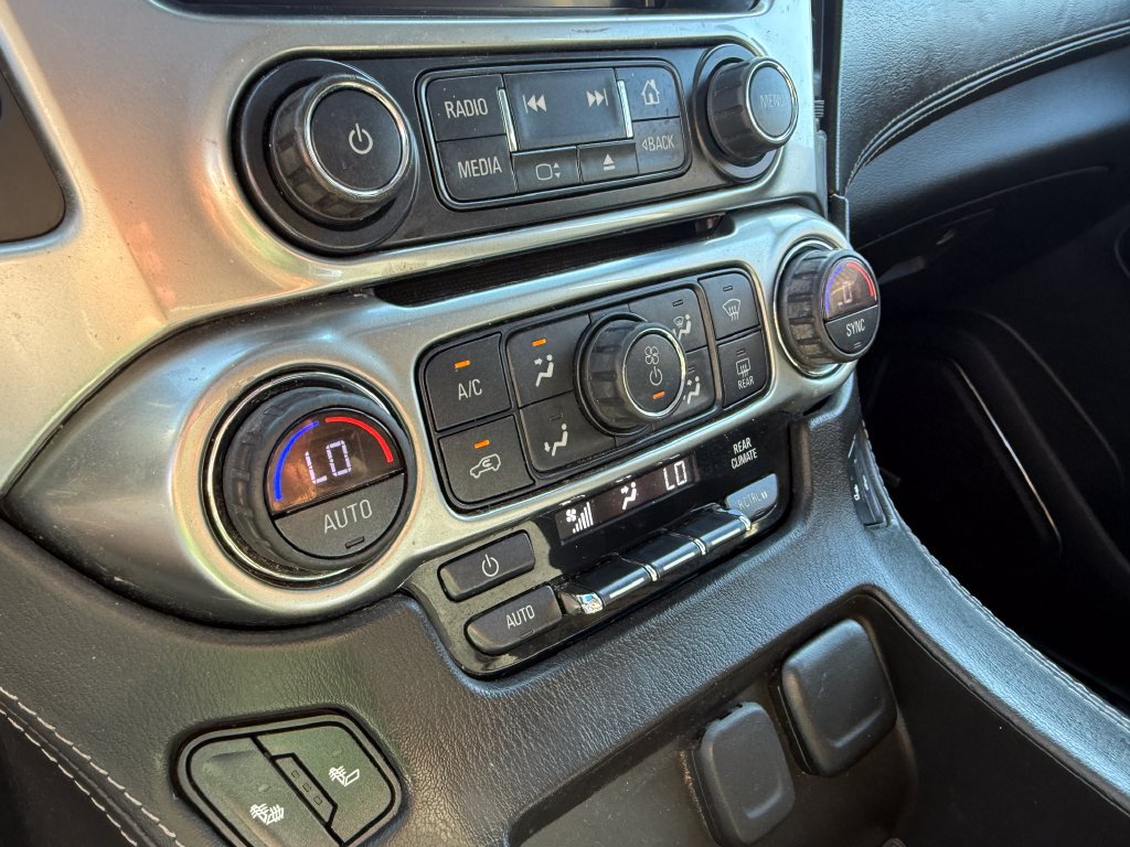 Used 2018 Chevrolet Suburban LT AWD/4WD image 36