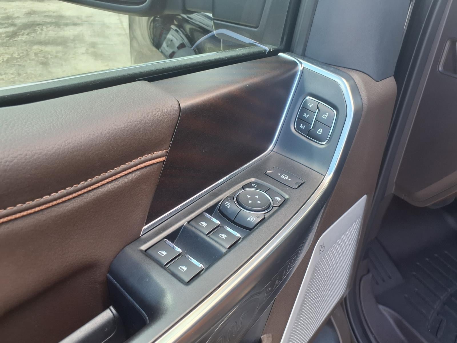 Used 2025 Ford F250 King Ranch w/ Tremor Off-Road Package AWD/4WD image 14