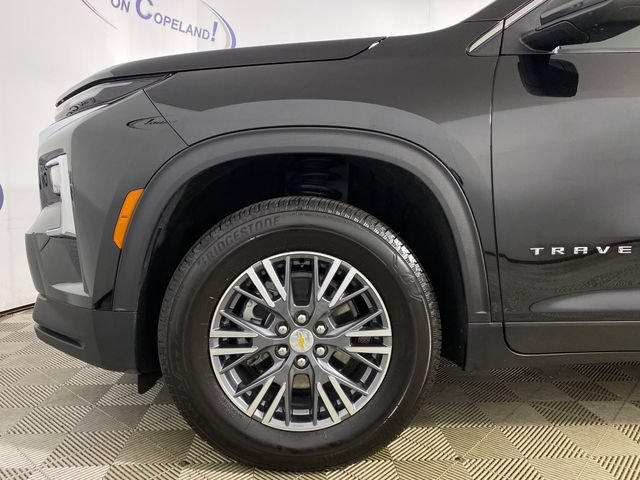 Certified 2026 Chevrolet Traverse LT FWD image 28