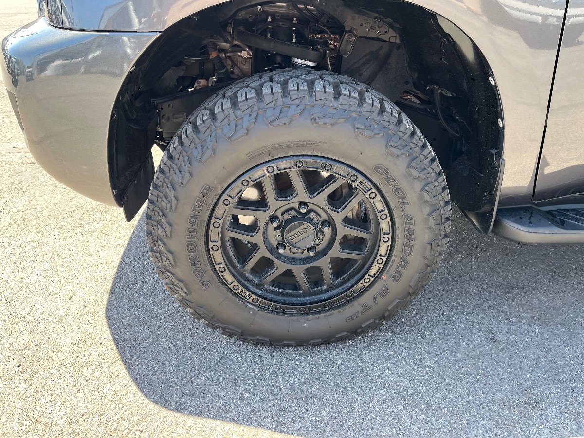Used 2014 Toyota Sequoia SR5 AWD/4WD image 45