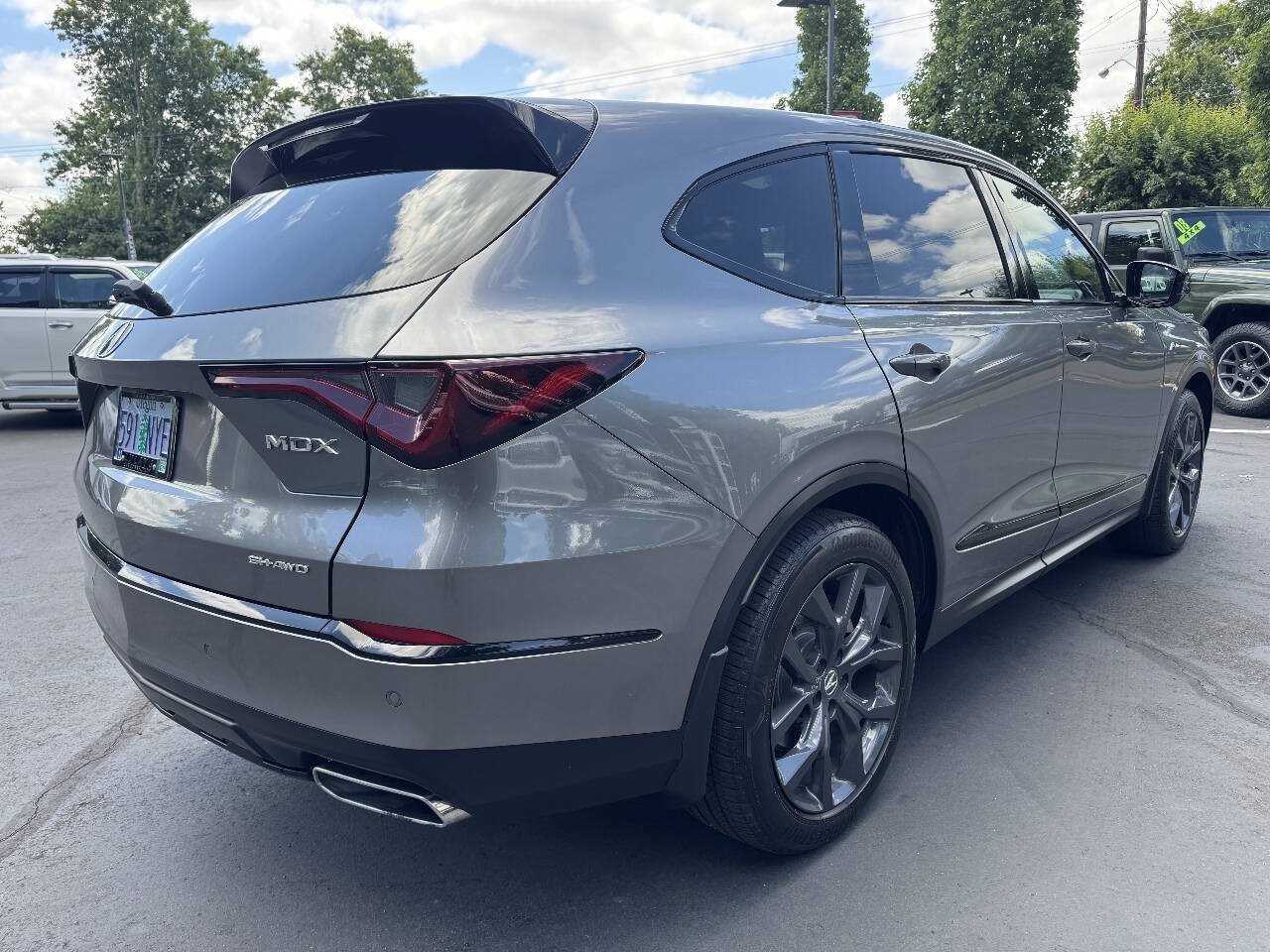 Used 2023 Acura MDX A-Spec AWD/4WD image 6