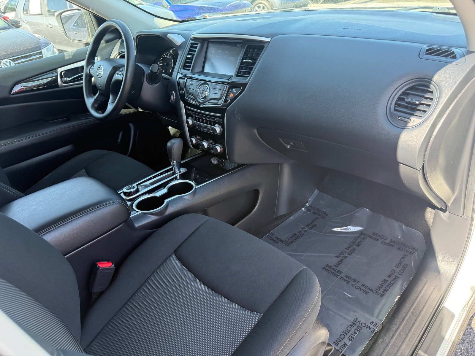 Used 2020 Nissan Pathfinder S AWD/4WD image 31