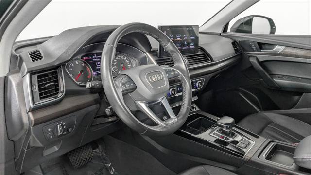 Used 2021 Audi Q5 2.0T Premium w/ Convenience Package AWD/4WD image 26