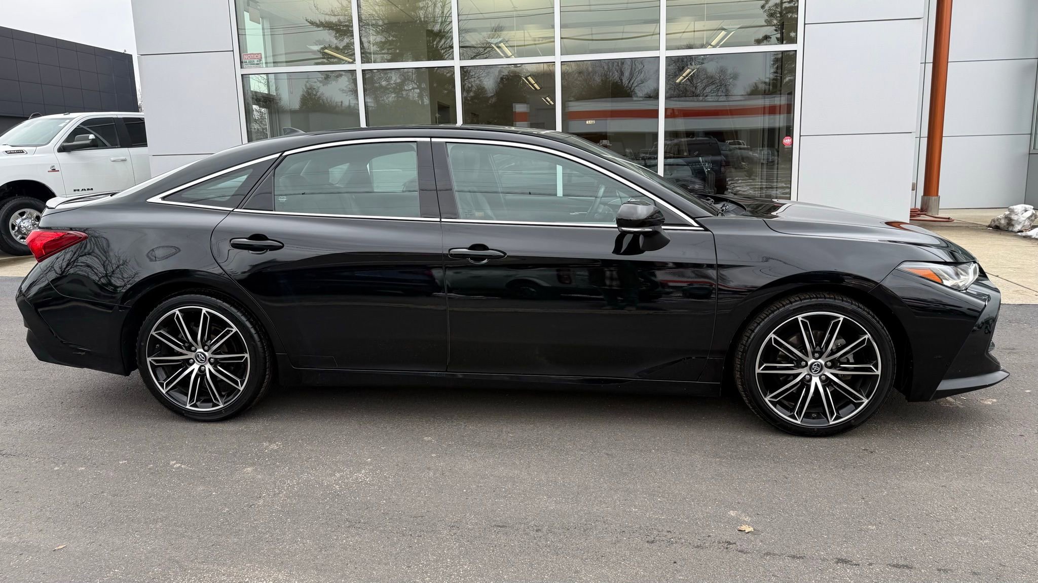 Used 2019 Toyota Avalon Touring