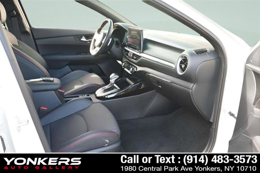Used 2024 Kia Forte GT image 31