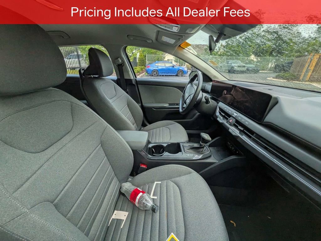 Used 2025 Kia K4 EX FWD image 9