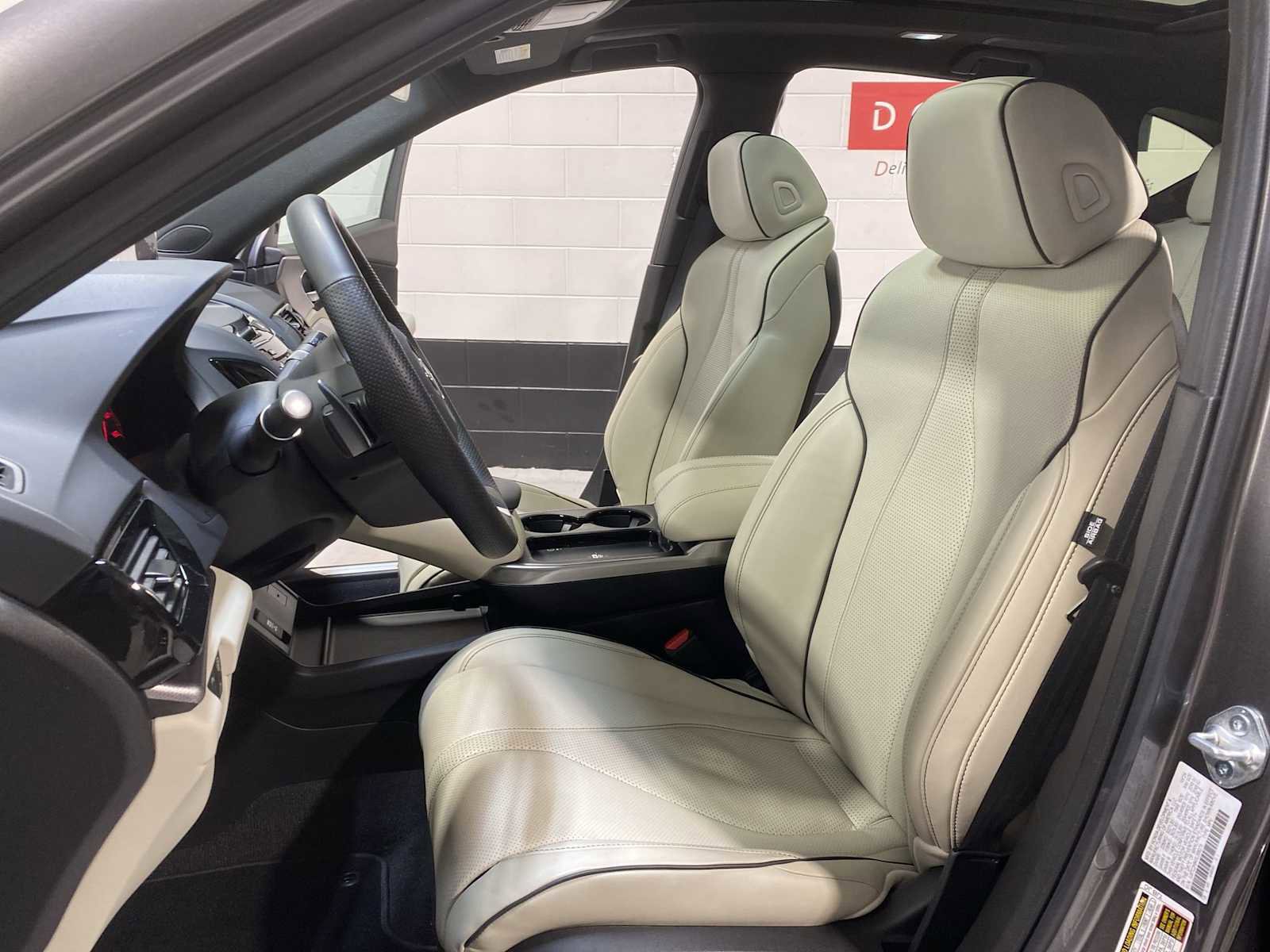 Used 2025 Acura RDX A-Spec image 11