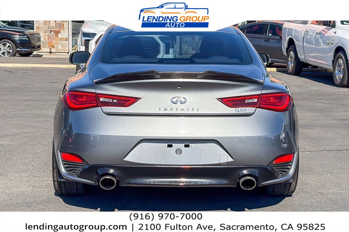 Used 2017 INFINITI Q60 2.0t w/ Premium Plus Package 2.0T RWD image 3