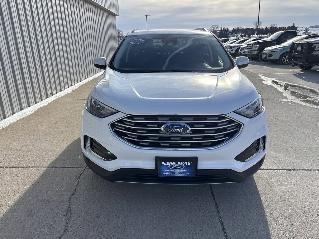Used 2022 Ford Edge SEL w/ Convenience Package image 2