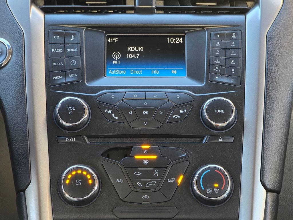 Used 2018 Ford Fusion SE image 12