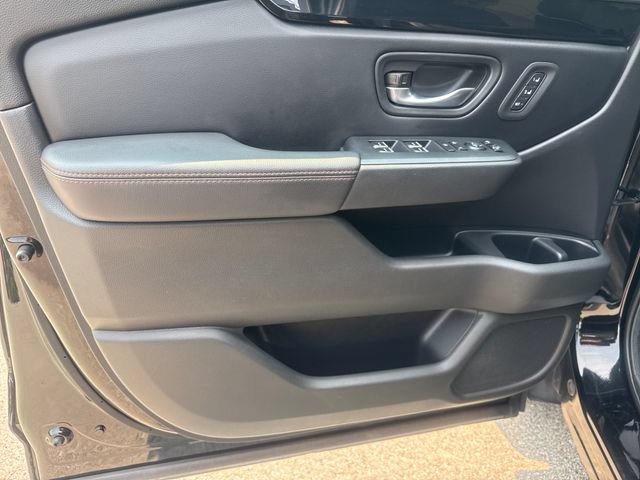Certified 2025 Honda Pilot TrailSport image 9