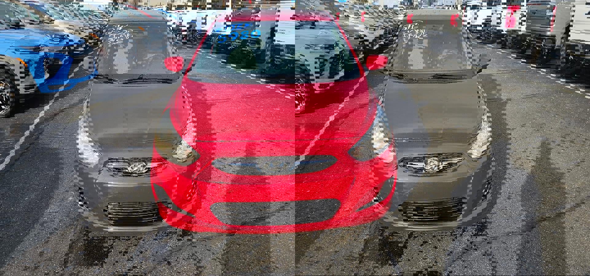 Used 2014 Hyundai Accent GLS image 2