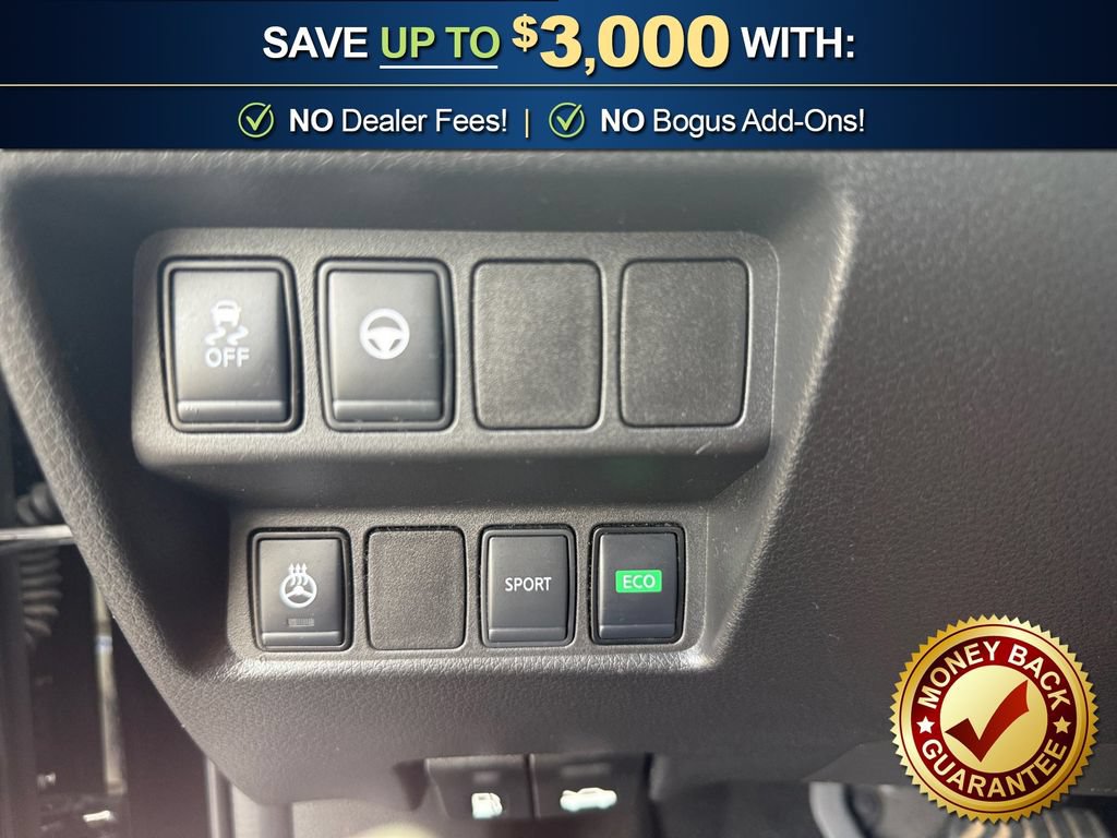 Used 2021 Nissan Rogue Sport SV w/ Technology Package FWD image 29
