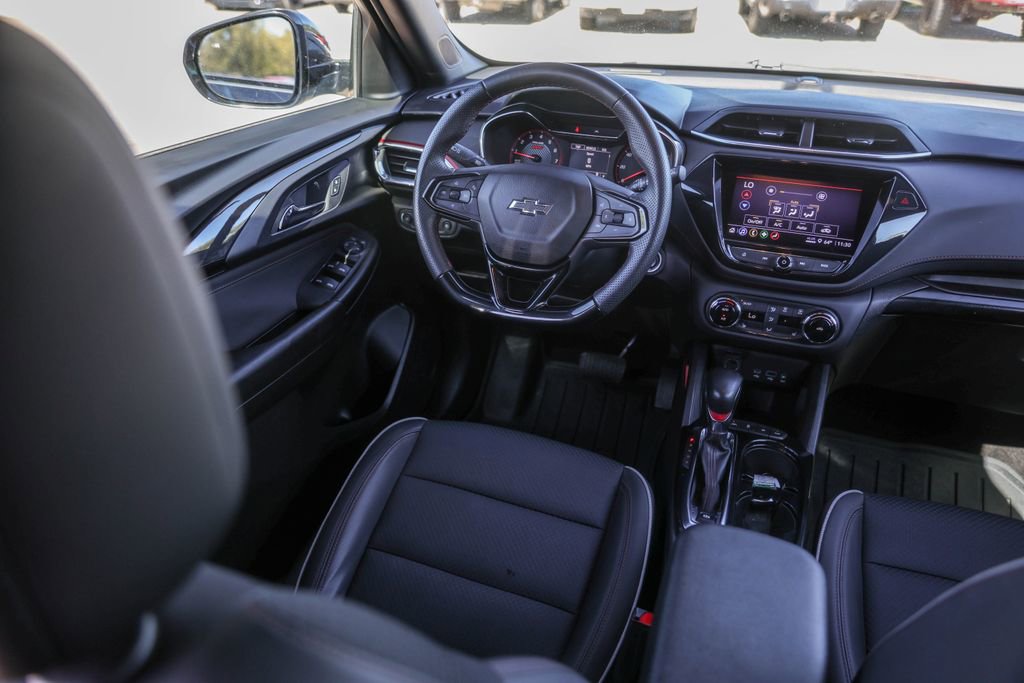 Used 2021 Chevrolet TrailBlazer RS w/ Convenience Package image 27
