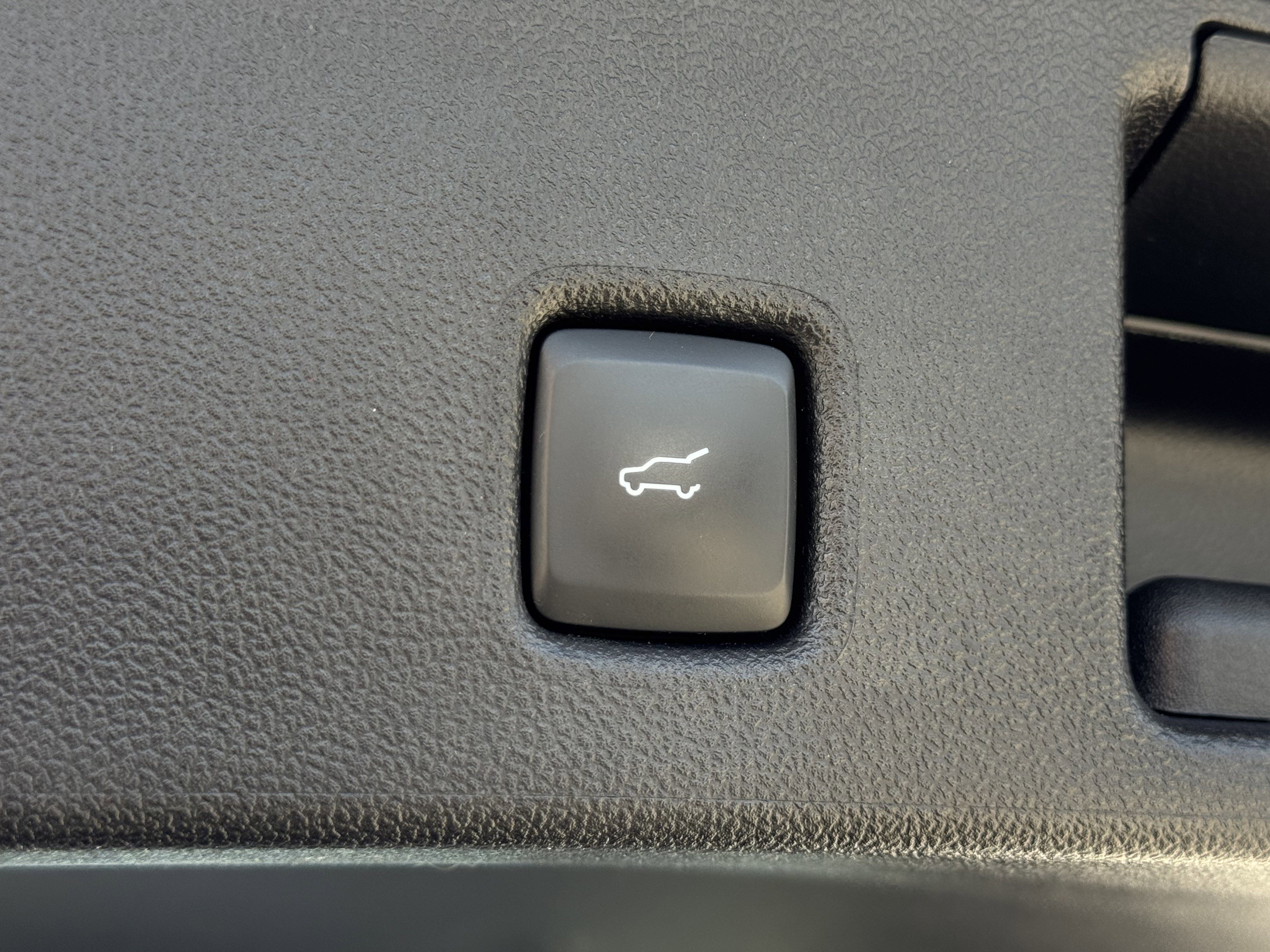 Certified 2024 Ford Escape Active w/ Tech Pack #1 image 9