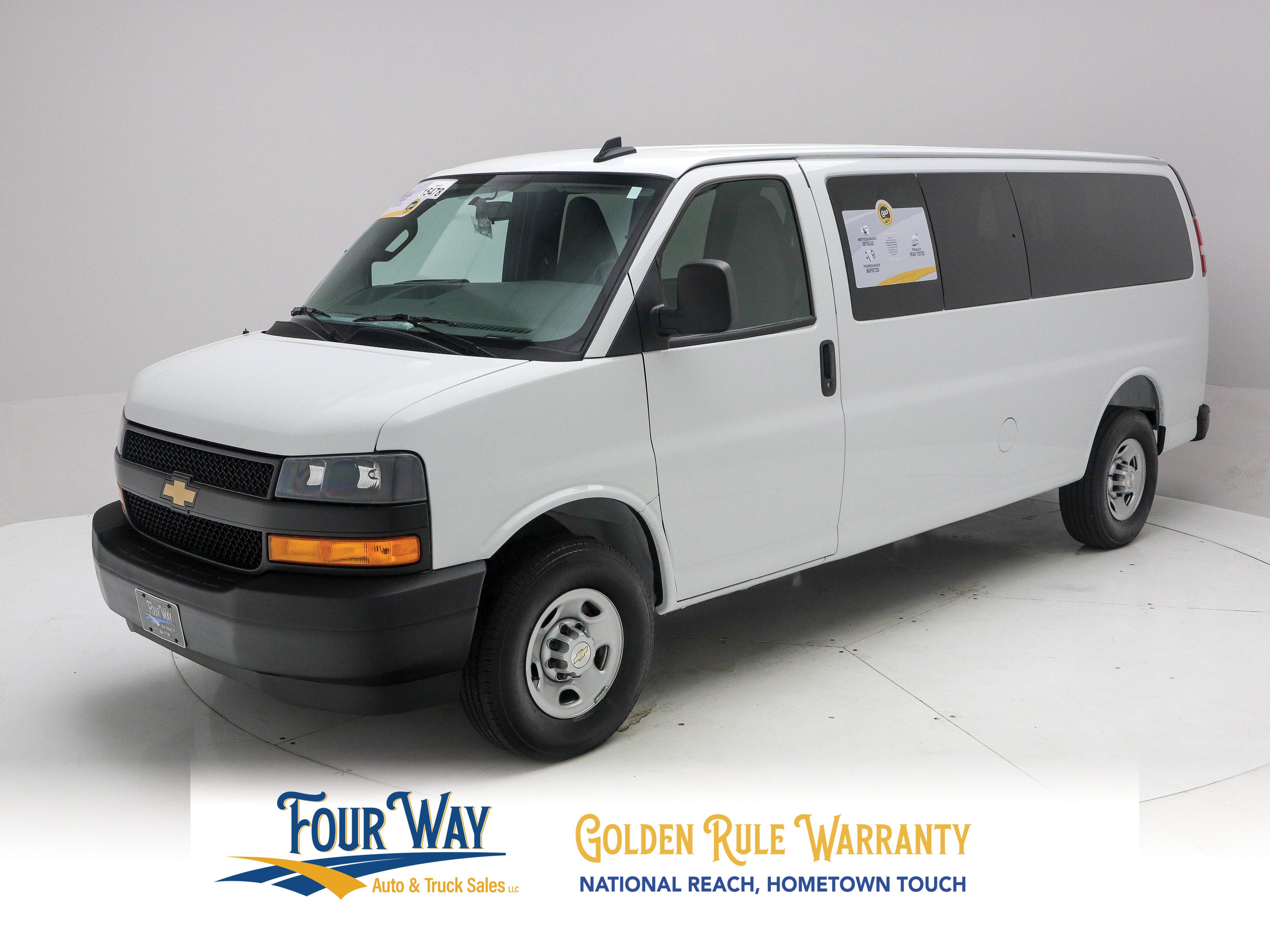 Used 2025 Chevrolet Express 3500 LS RWD image 8