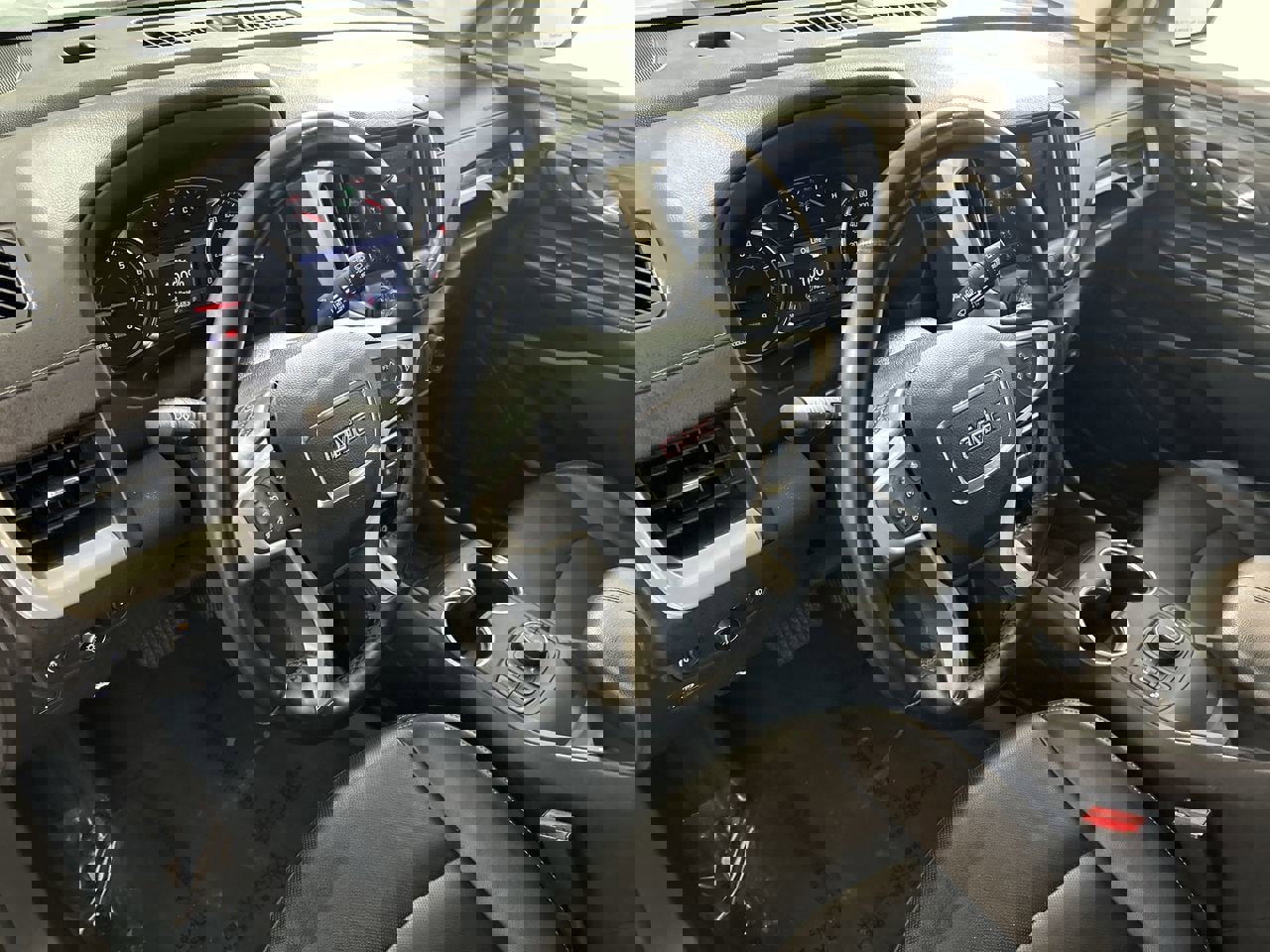 Used 2024 GMC Terrain SLT image 11