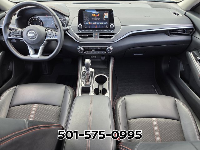 Used 2025 Nissan Altima 2.5 SR FWD image 14