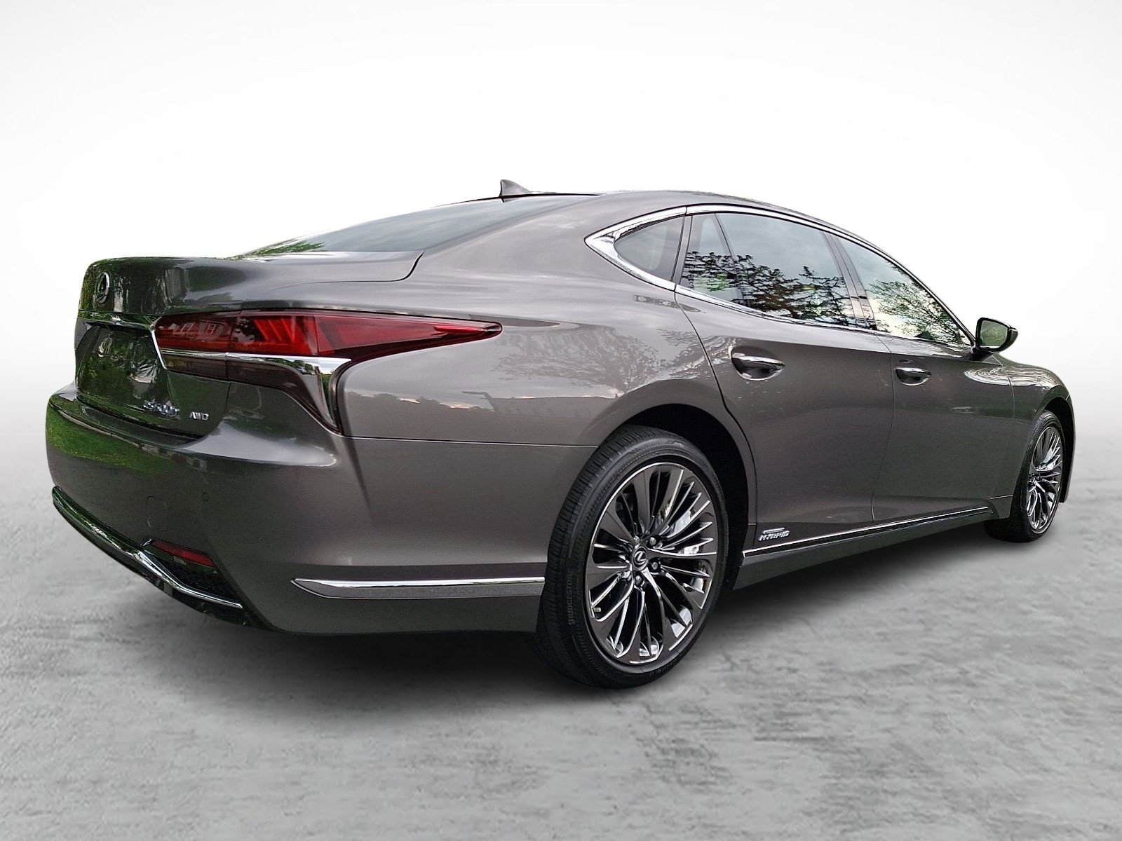 Used 2020 Lexus LS 500h AWD image 6