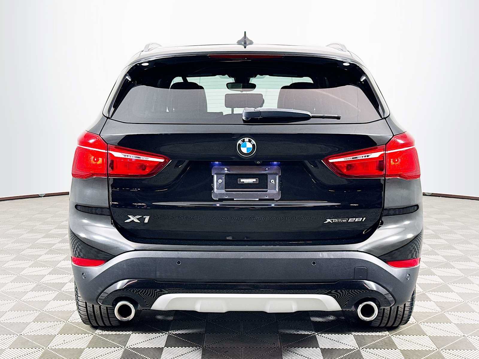 Used 2020 BMW X1 xDrive28i AWD/4WD image 6