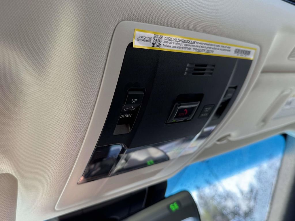 Used 2025 Lexus ES 350 Premium image 26