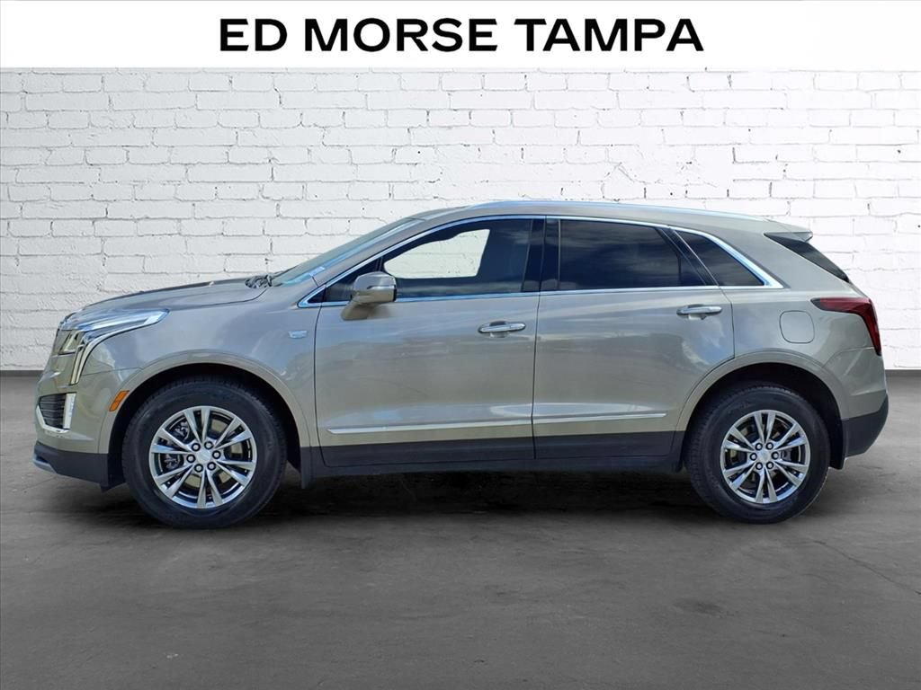Used 2023 Cadillac XT5 Premium Luxury FWD image 2