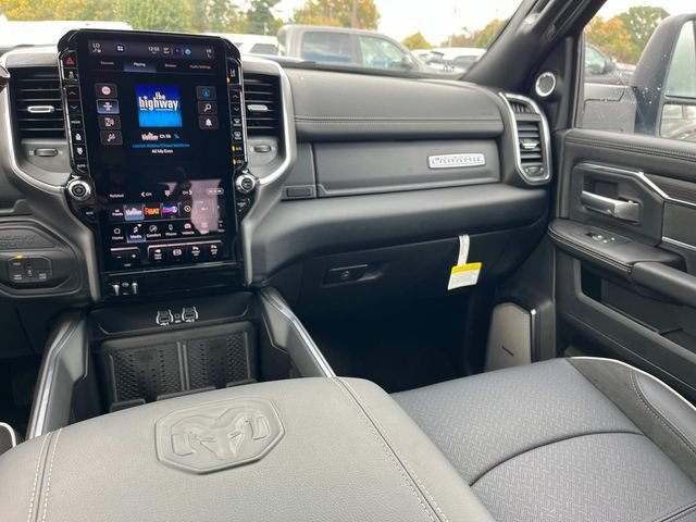 New 2026 RAM 2500 Laramie AWD/4WD image 4