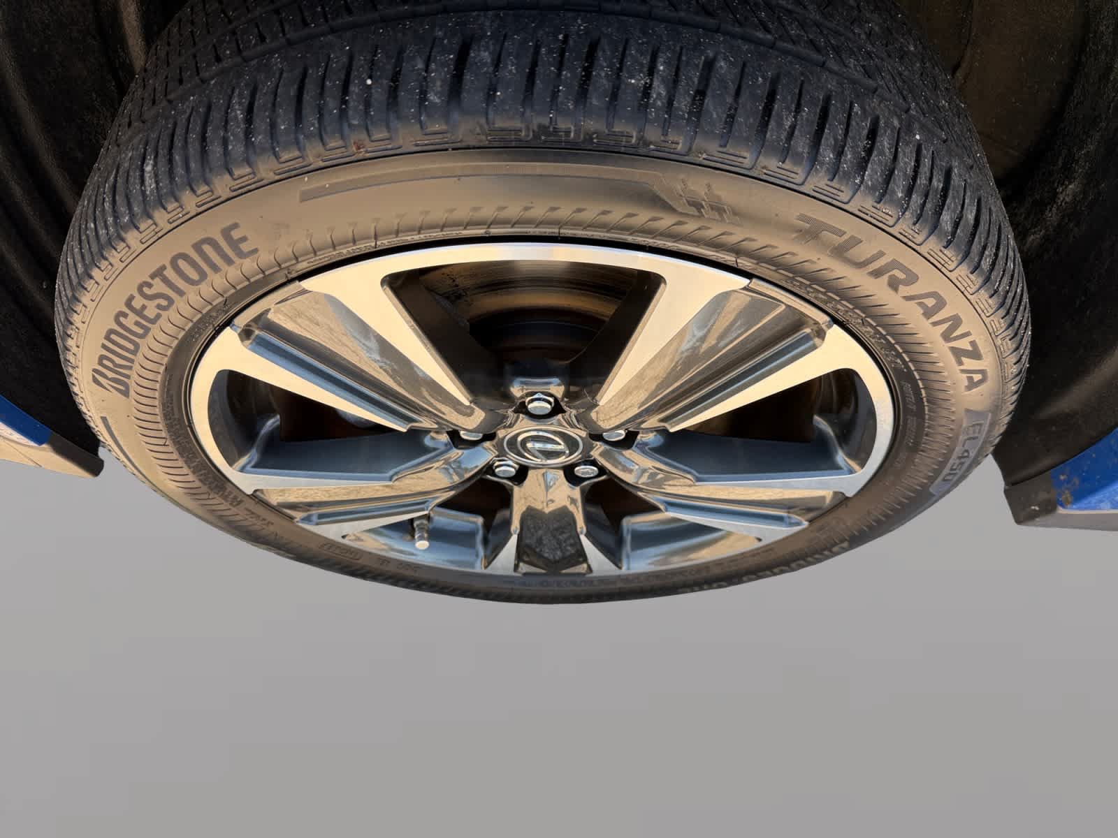 Used 2024 Lexus UX 250h AWD w/ Premium Package image 9