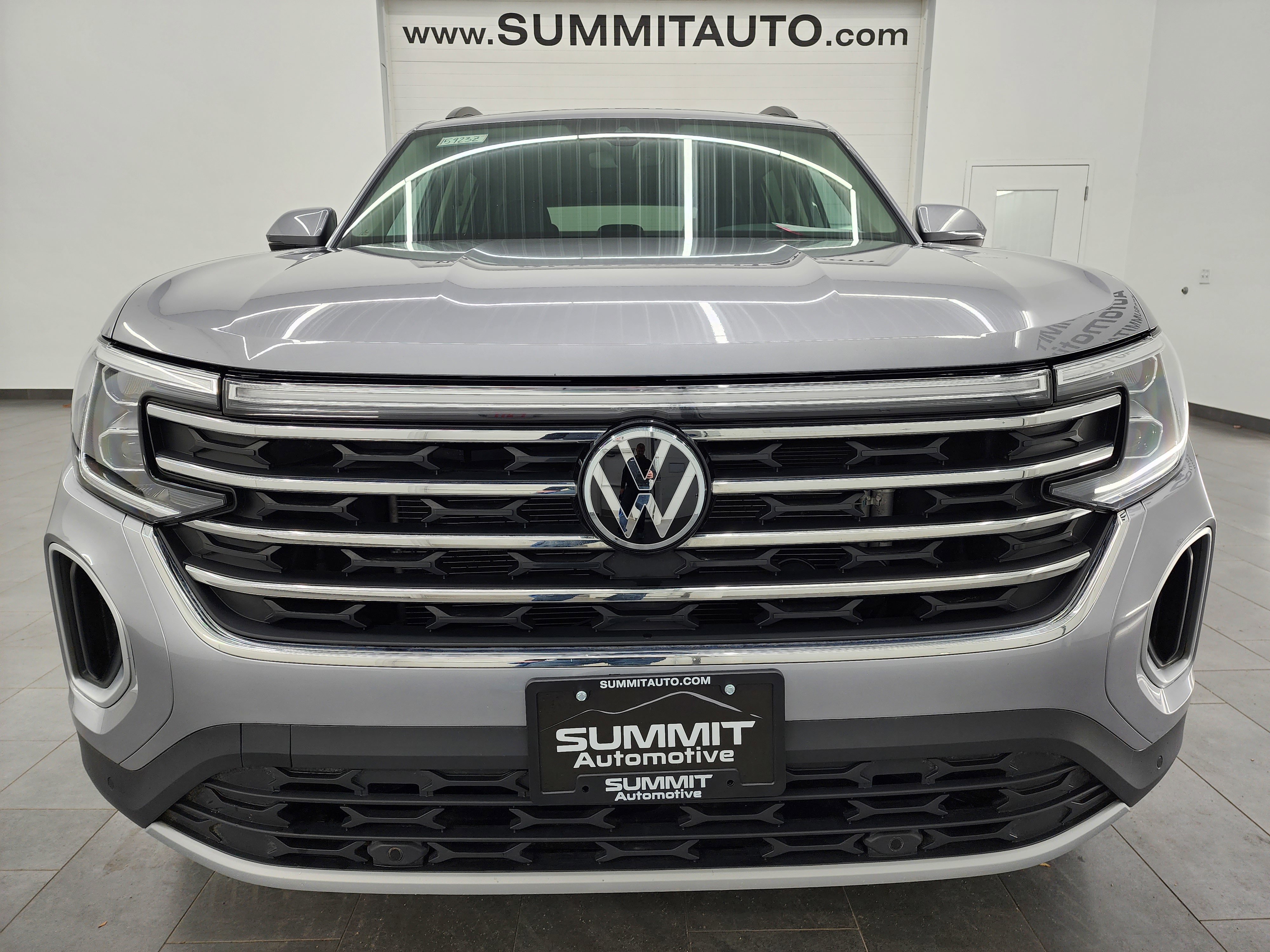 Used 2025 Volkswagen Atlas SE image 23