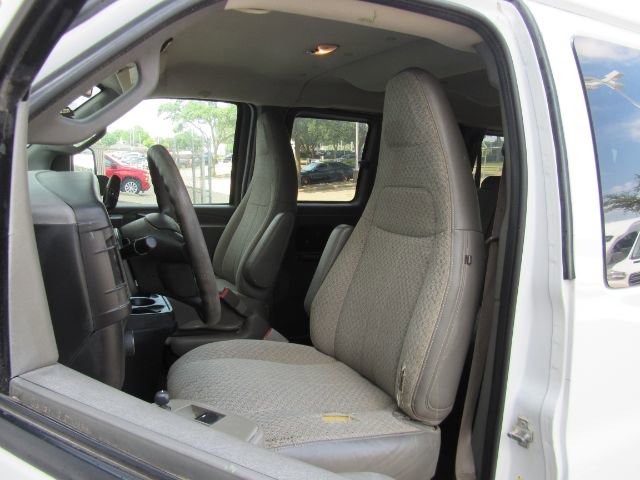 Used 2019 Chevrolet Express 3500 LT w/ LT Preferred Equipment Group image 17