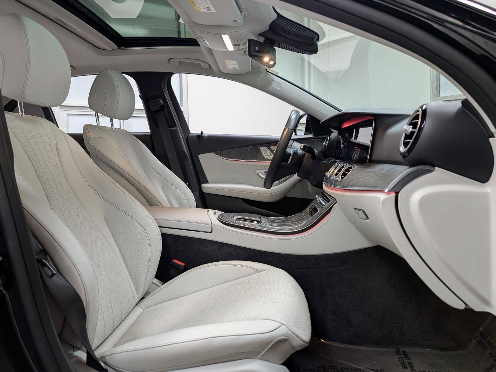 Used 2021 Mercedes-Benz E 450 4MATIC Sedan w/ Premium Package image 24