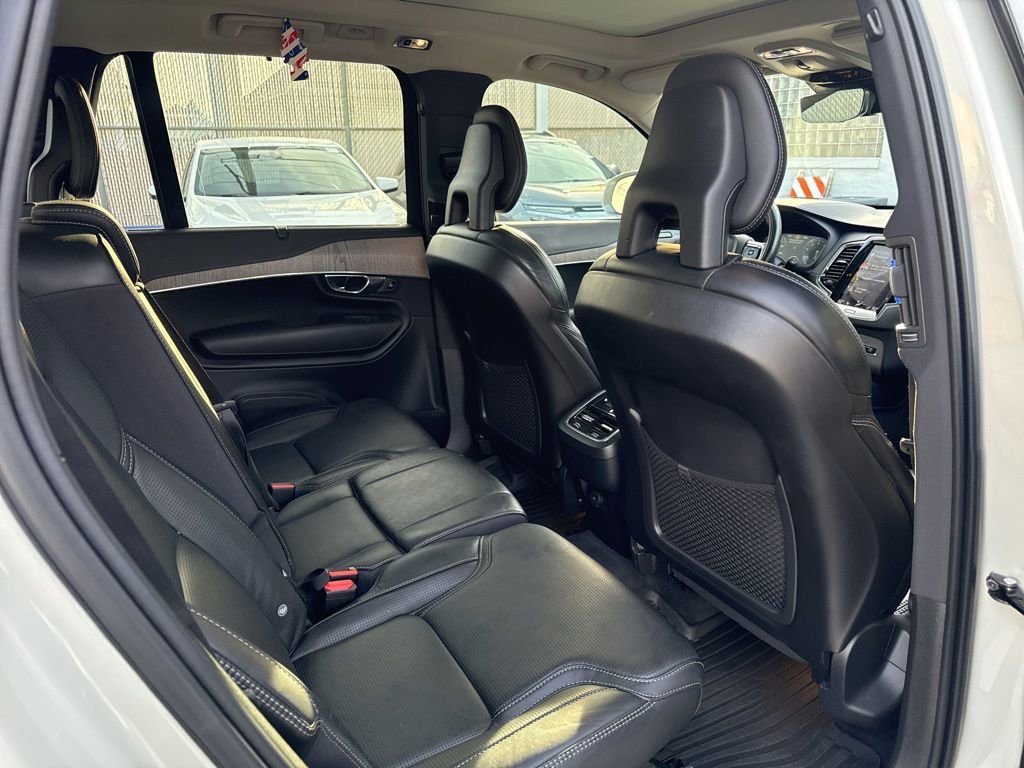 Used 2021 Volvo XC90 T6 Inscription w/ Protection Package Premier image 12