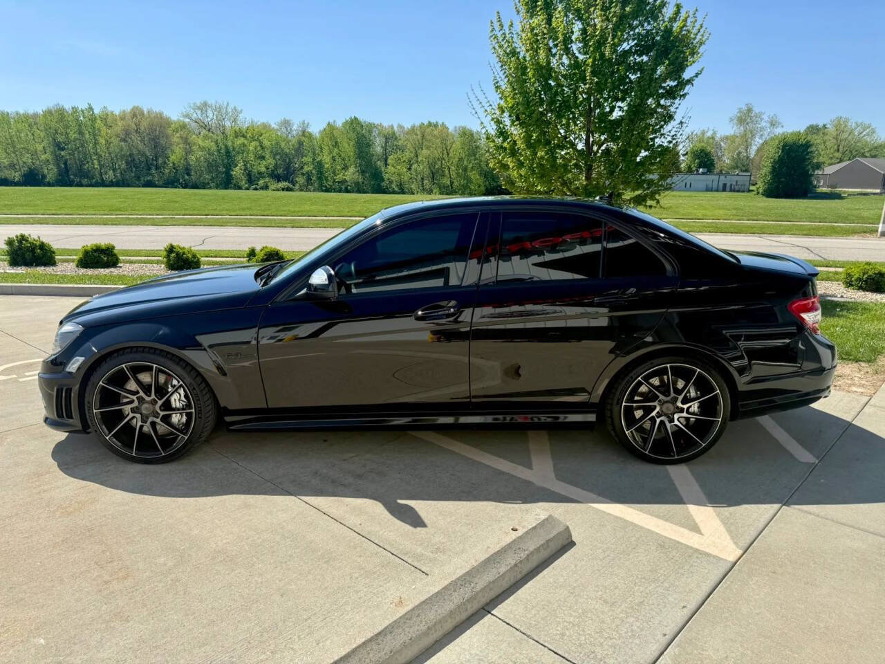 Used 2009 Mercedes-Benz C 63 AMG Sedan image 2