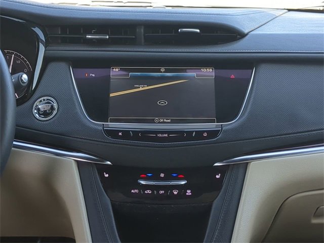 Used 2017 Cadillac XT5 Luxury w/ Driver Awareness Package image 18