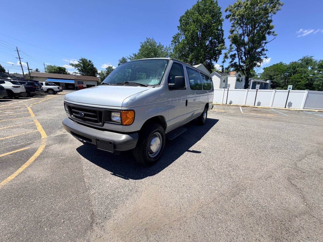 Used 2006 Ford E-350 and Econoline 350 XL RWD image 63