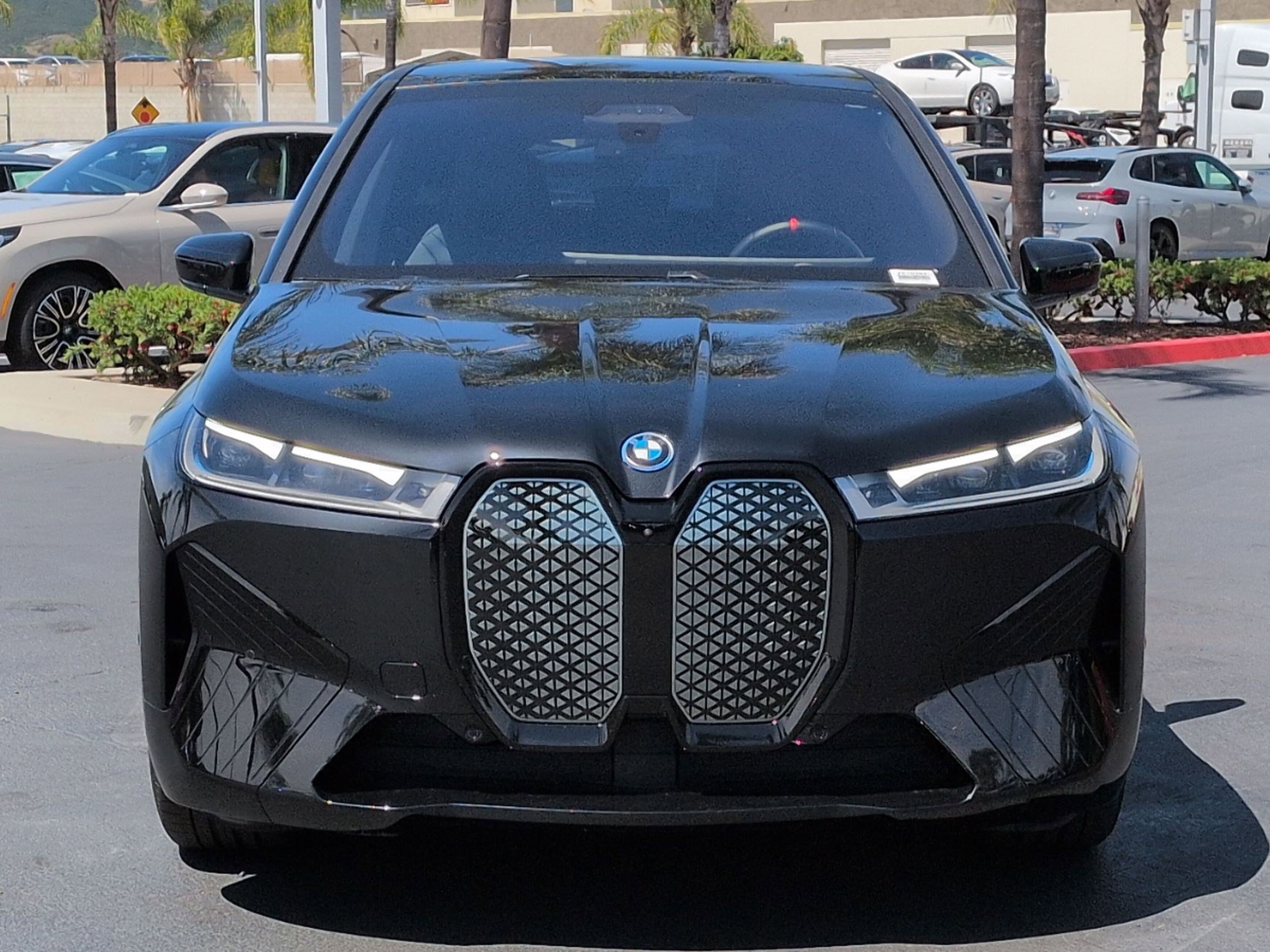 Used 2025 BMW iX M60 AWD/4WD image 3