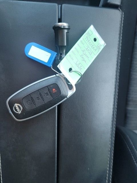 Used 2023 Nissan Rogue SV image 19